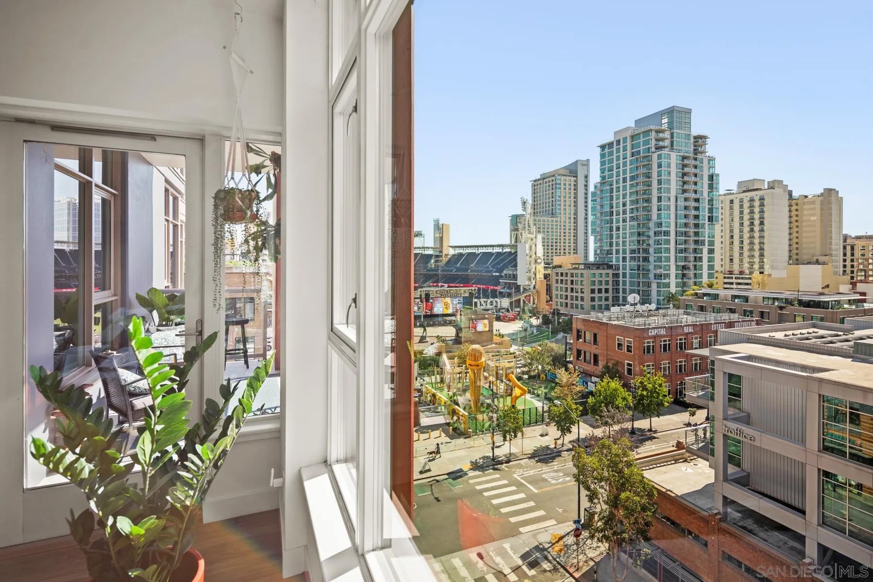 427 9Th Ave 704