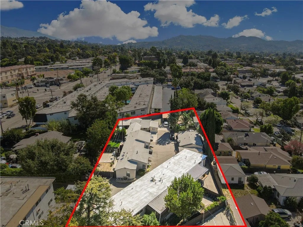 Photo of 2830 Montrose Avenue, La Crescenta, CA 91214 (MLS # WS26233879)