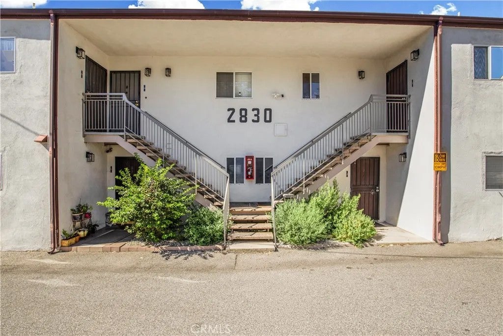 Photo of 2830 Montrose Avenue, La Crescenta, CA 91214 (MLS # WS26233879)