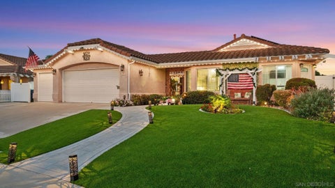 Photo of 51 Trinity St, Oceanside, CA 92057 (MLS # 260018470)
