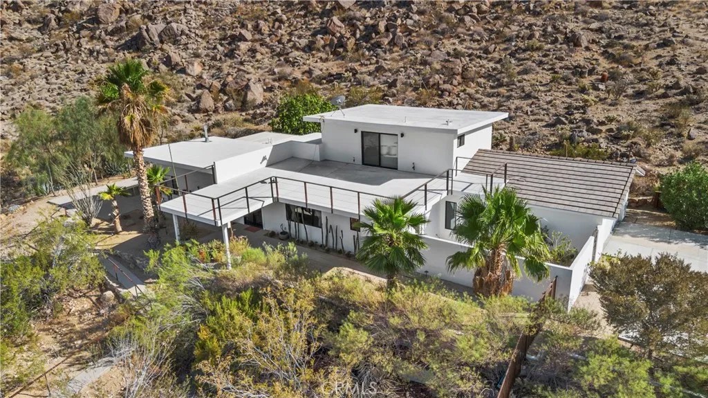 7240 Canyon Road