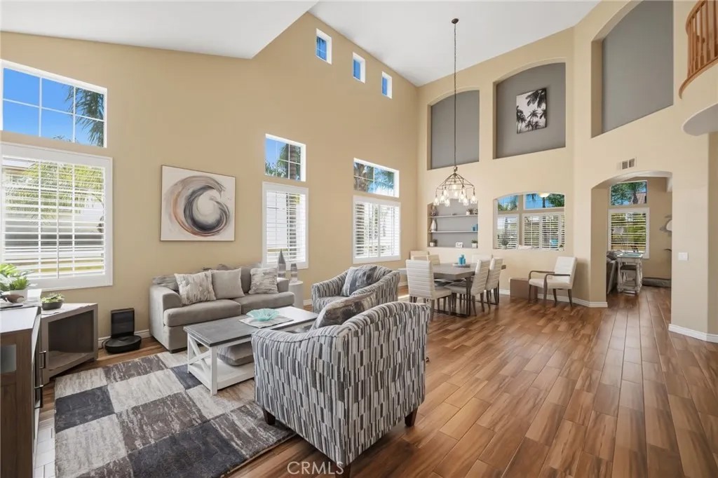 5526 Cheyenne Court