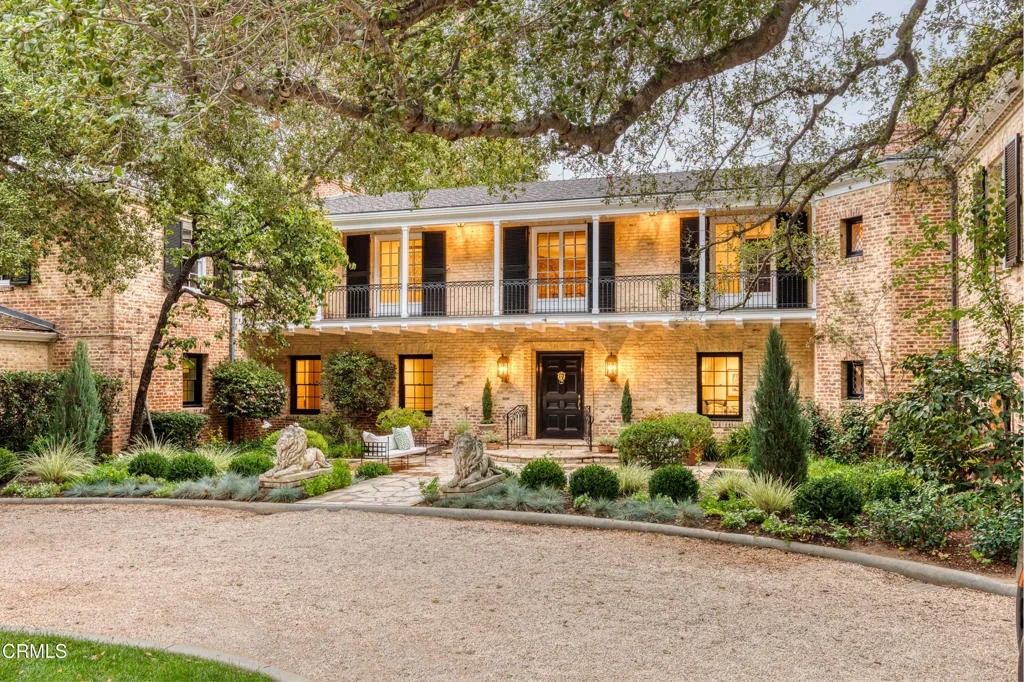 1220 Hillcrest Avenue