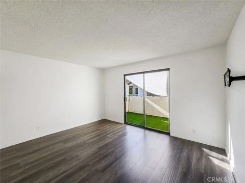 Tiny photo for 9525 Sylmar Avenue #2, Panorama City, CA 91402 (MLS # SR26066800)