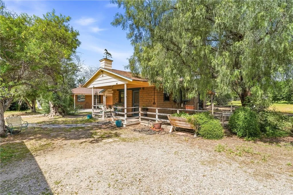 5729 Grandview