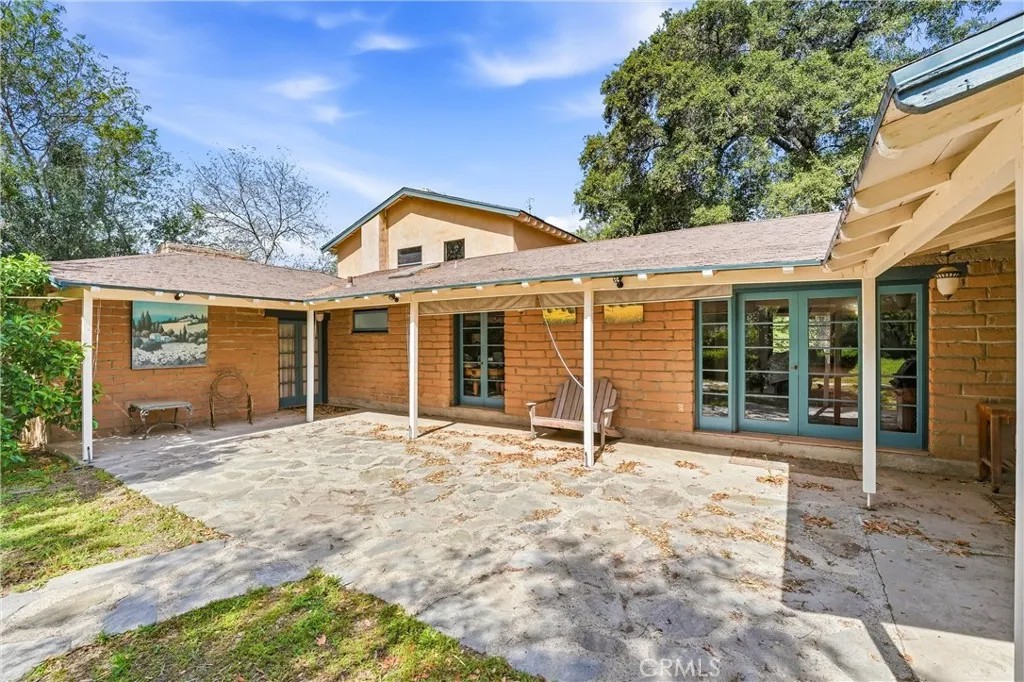 5729 Grandview