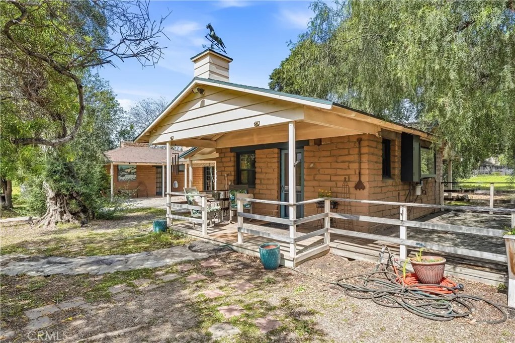 5729 Grandview