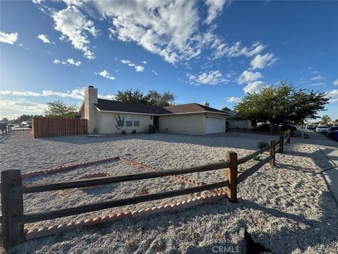 Photo of 15012 Chuparosa St, Victorville, CA 92394 (MLS # IV25231793)