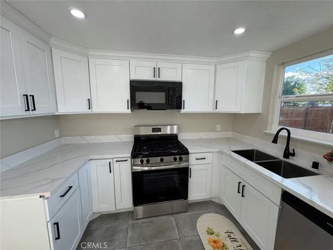 Tiny photo for 15012 Chuparosa St, Victorville, CA 92394 (MLS # IV25231793)