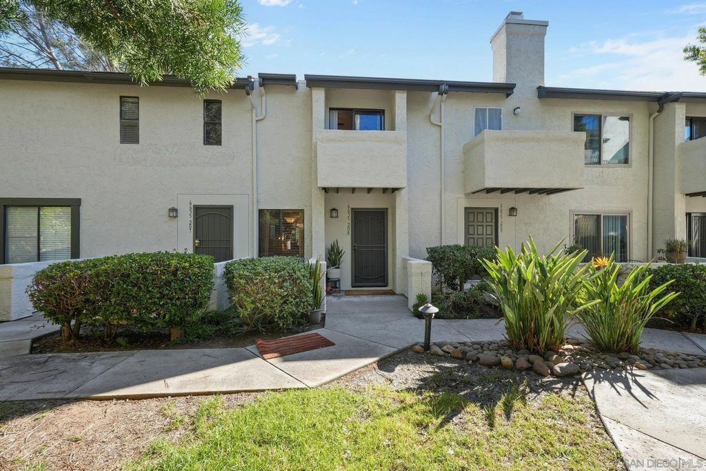 Photo of 6655 Canyon Rim Row #208, San Diego, CA 92111 (MLS # 250040930)