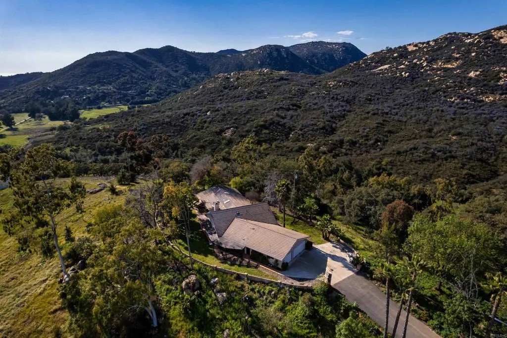 26086 Bear Valley Heights Road