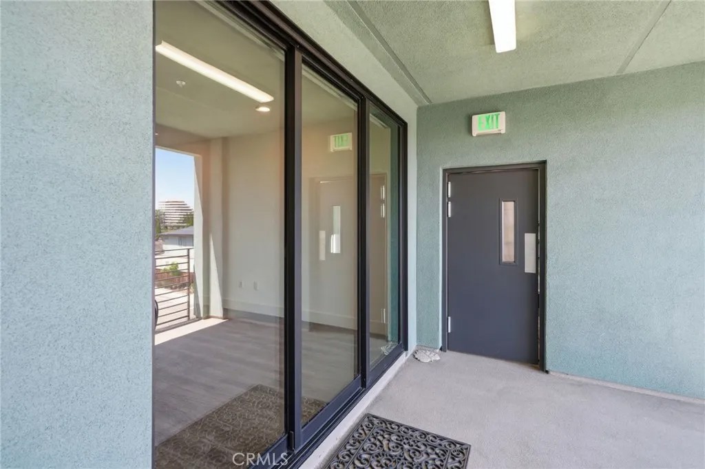 315 Waters Park Circle 10