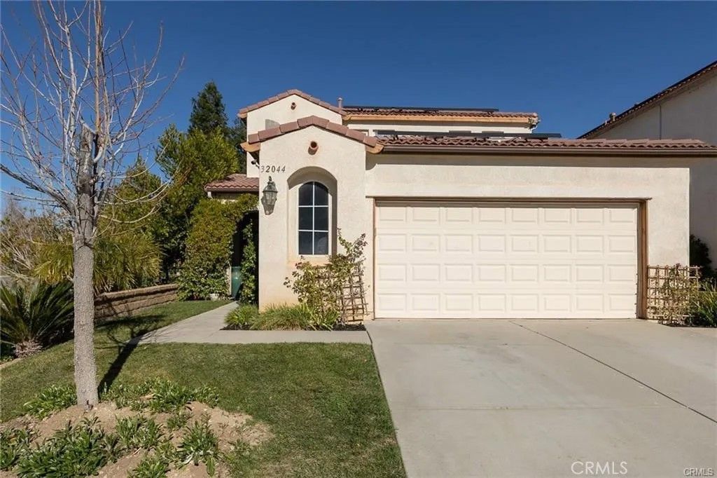 Photo of 32044 Cypress Way, Castaic, CA 91384 (MLS # SR25242985)