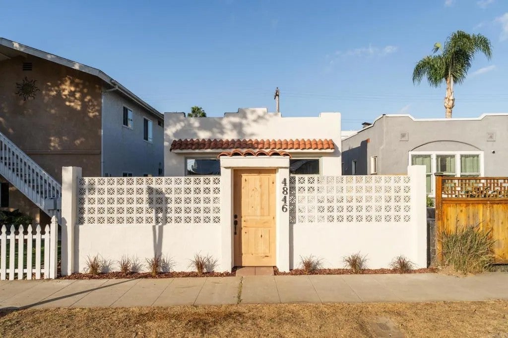 4846 Long Branch Avenue