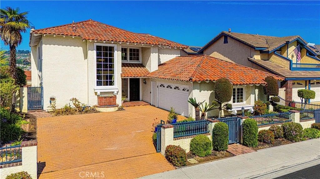 Photo of 28231 Tinajo, Mission Viejo, CA 92692 (MLS # OC26094373)