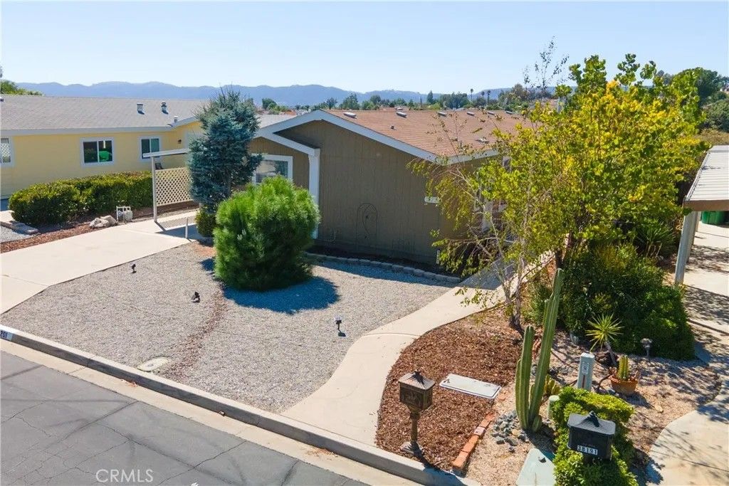 Photo of 38201 Via La Colina, Murrieta, CA 92563 (MLS # SW25233146)