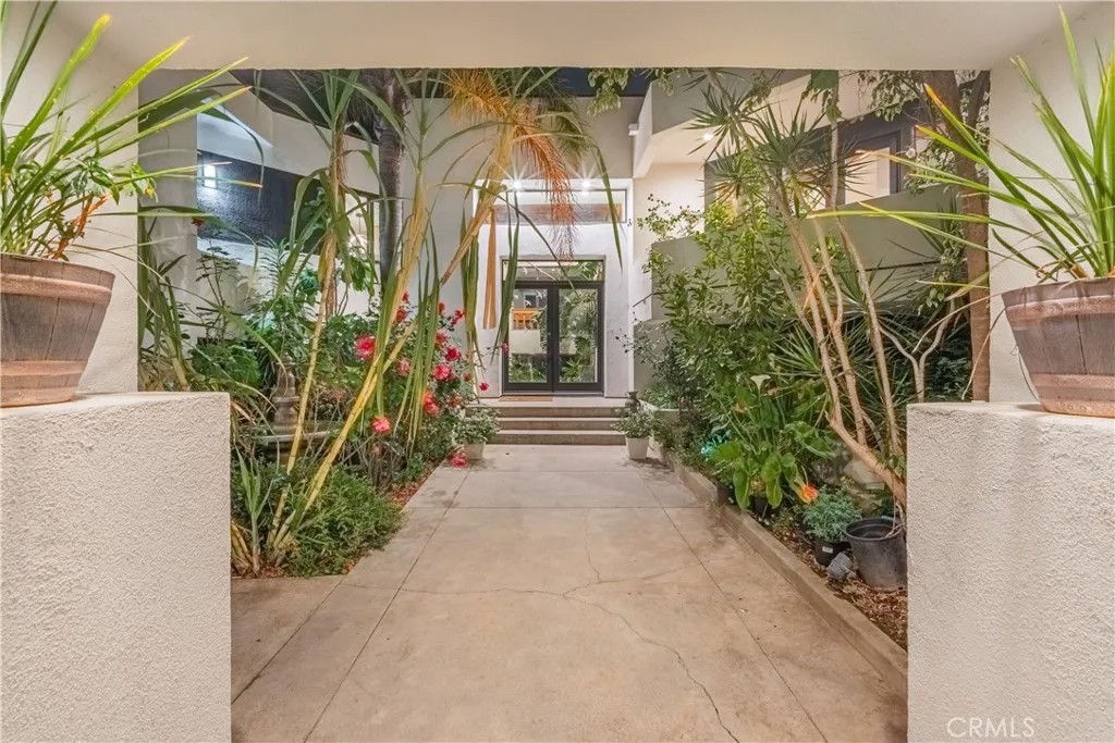 2655 El Venado Drive