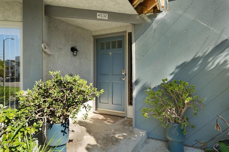 4532 La Brea Street