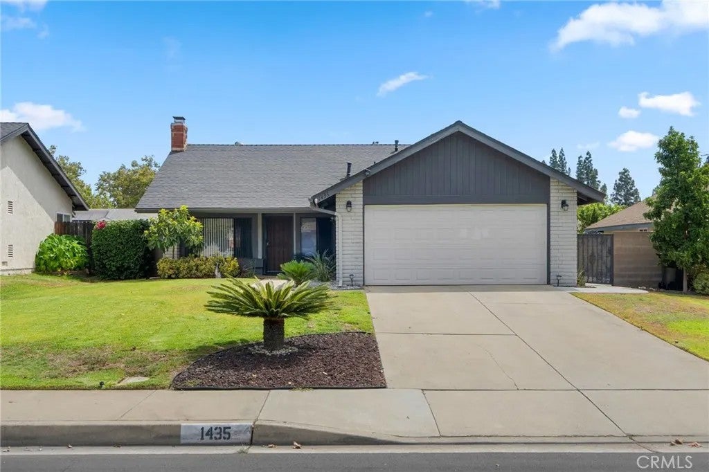 1435 S Magnolia Avenue