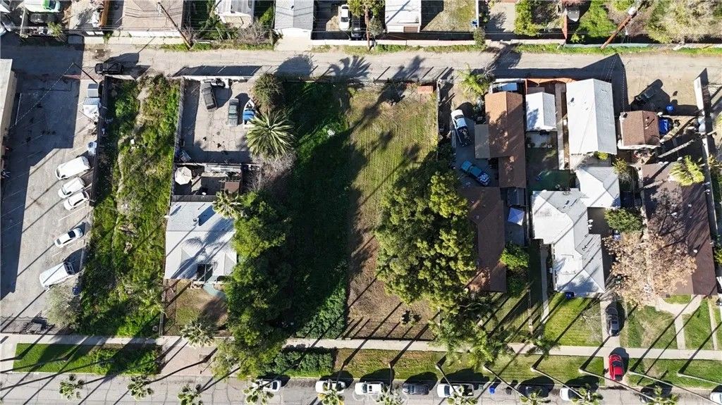 Photo of 360 W 16th St, San Bernardino, CA 92405 (MLS # IV26018131)