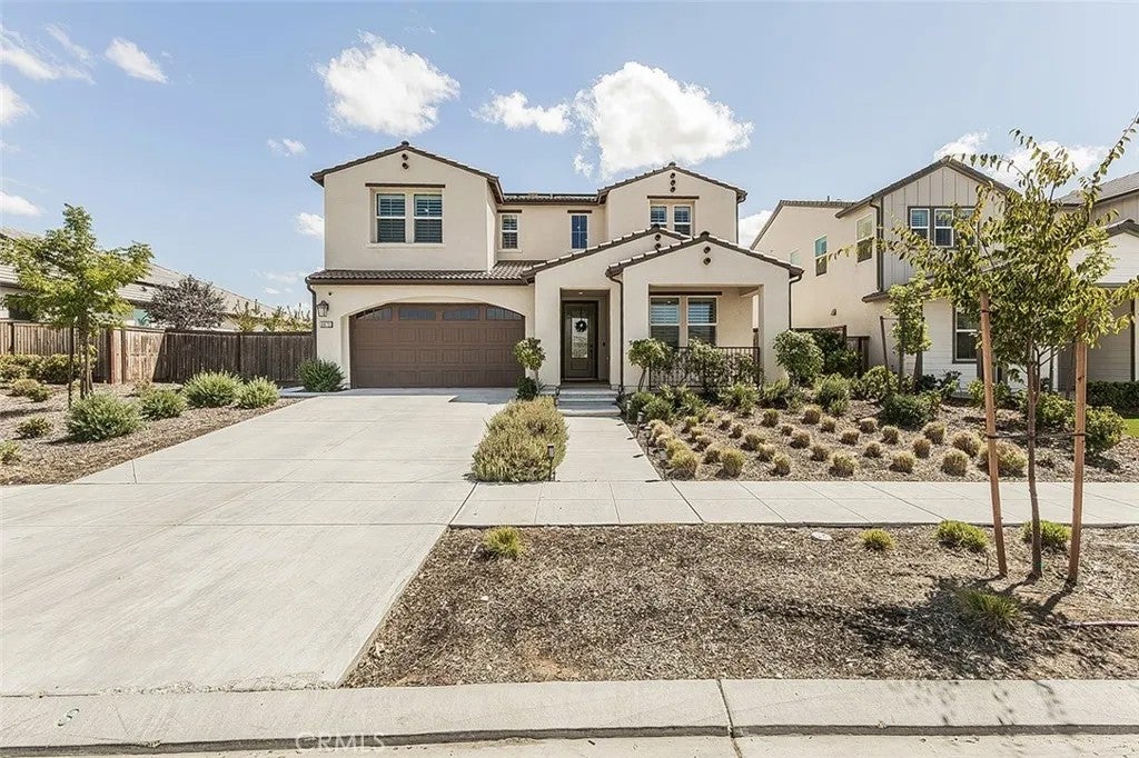 4475 Crown Bluffs Drive