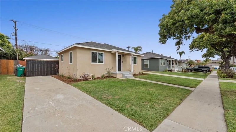 2409 Pepperwood Avenue