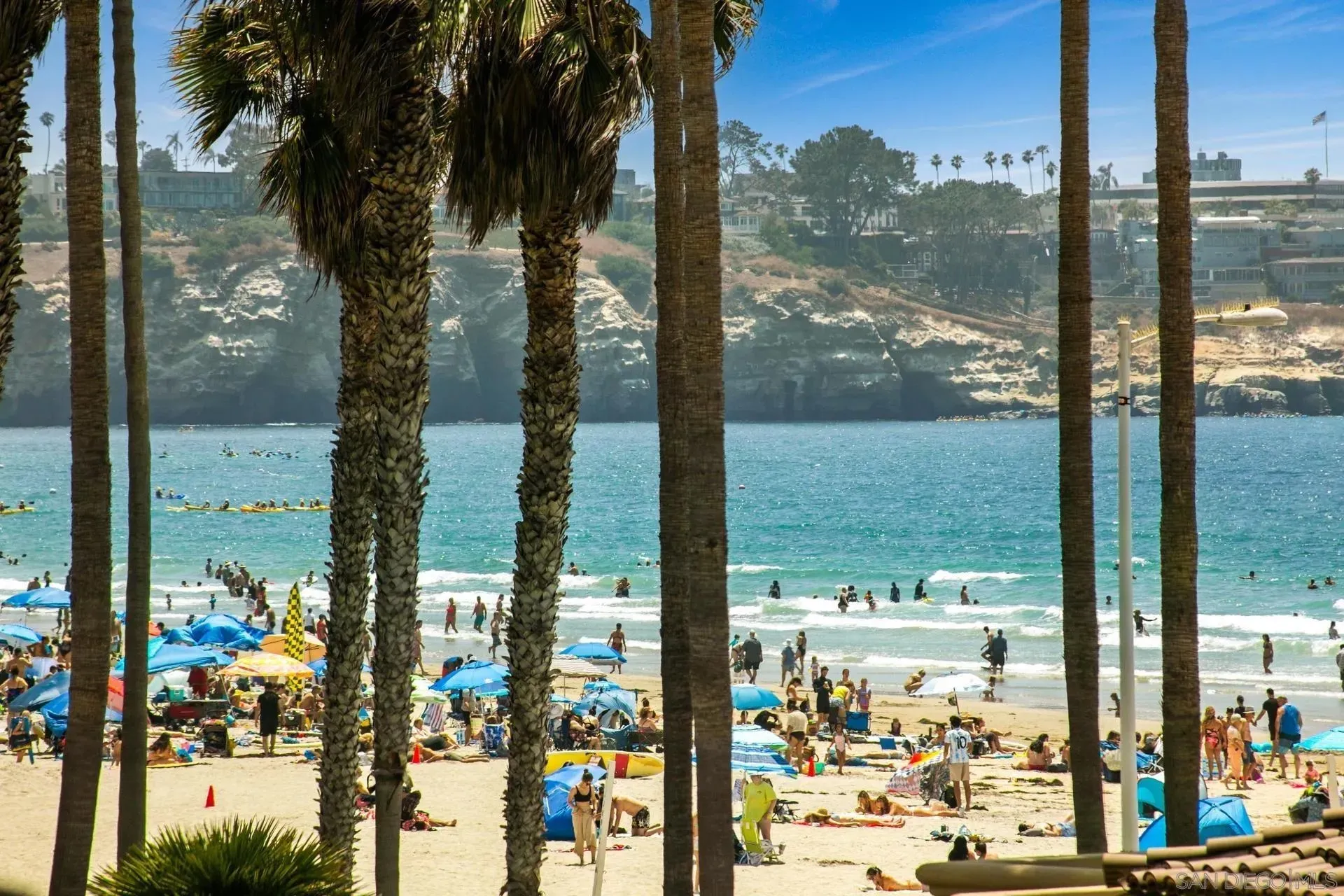 La Jolla, California 92037, United States, 5 Bedrooms Bedrooms, ,4 BathroomsBathrooms,Residential,Active,168048