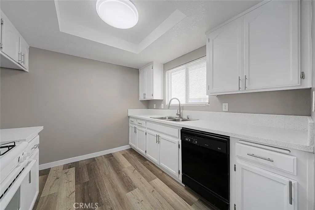 Photo of 1335 Newport Avenue #209, Long Beach, CA 90804 (MLS # CV26071783)