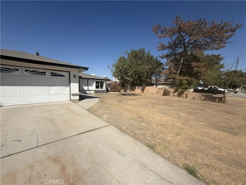 2801 Belden