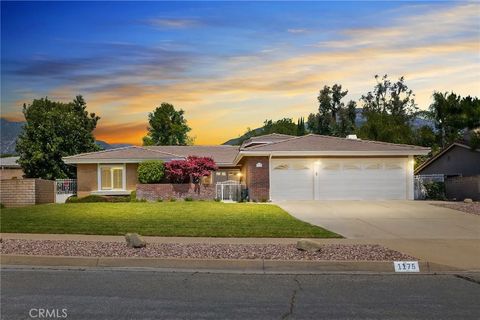 Photo of 1175 Shane Court, Upland, CA 91784 (MLS # CV26093969)