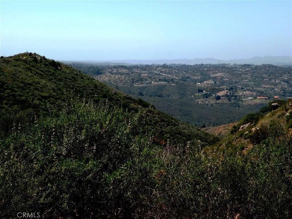 Photo of 0 Aspen, Fallbrook, CA 92028 (MLS # OC25220156)