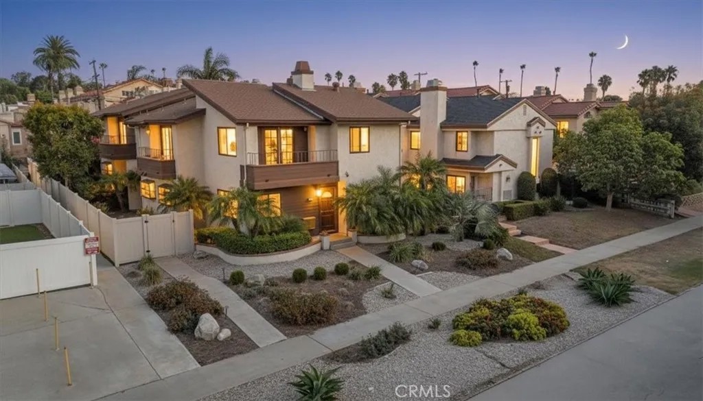 1828 Diamond Street 3