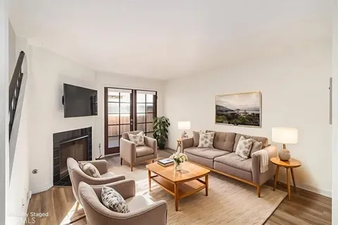 1828 Diamond Street Unit 3, San Diego, CA 92109 - #: OC25174643