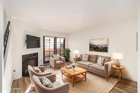 1828 Diamond Street 3 San Diego CA 92109