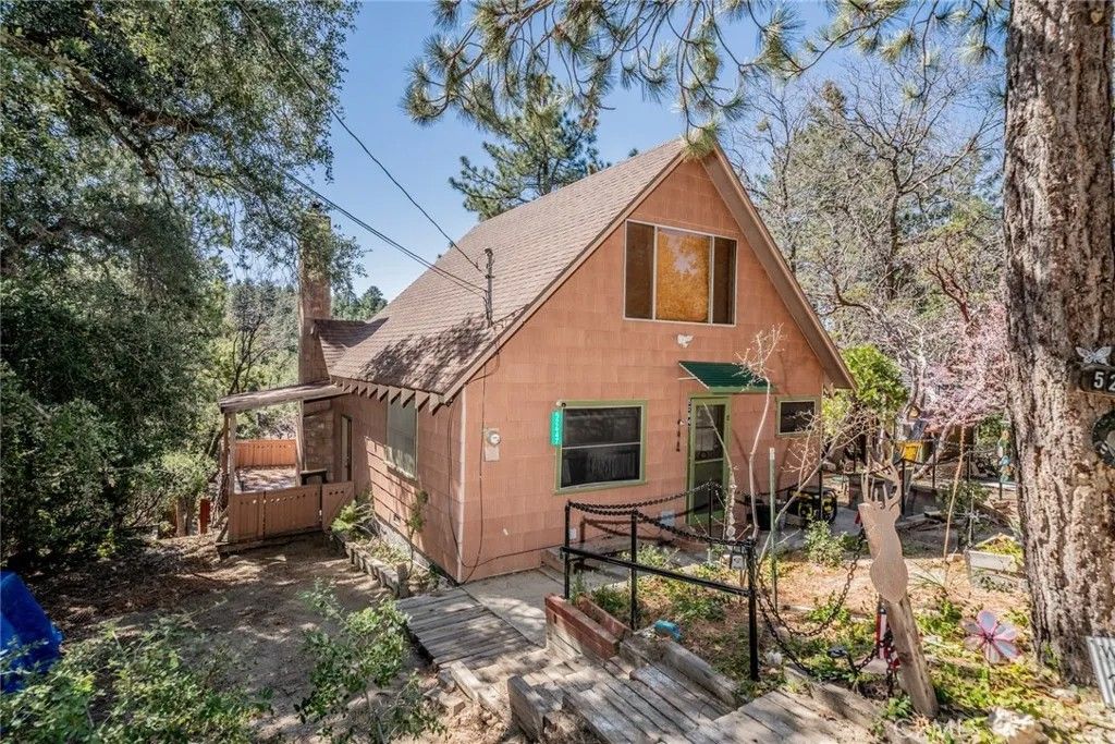 Photo of 52647 Pine Cove, Idyllwild, CA 92549 (MLS # CV26054092)