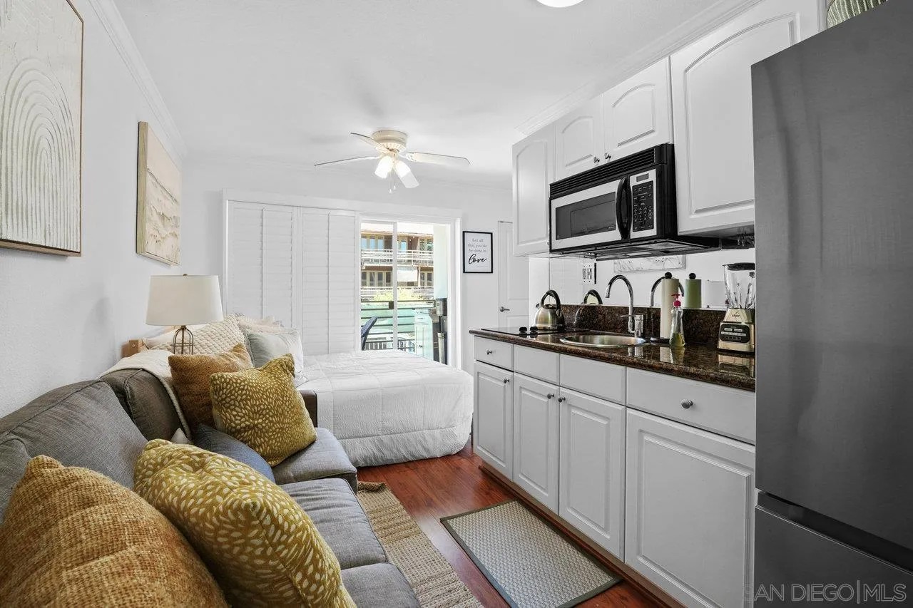 1021 Scott Street 122