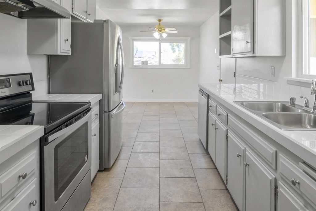 Photo of 1121 11Th St, Ramona, CA 92065 (MLS # 250040937)