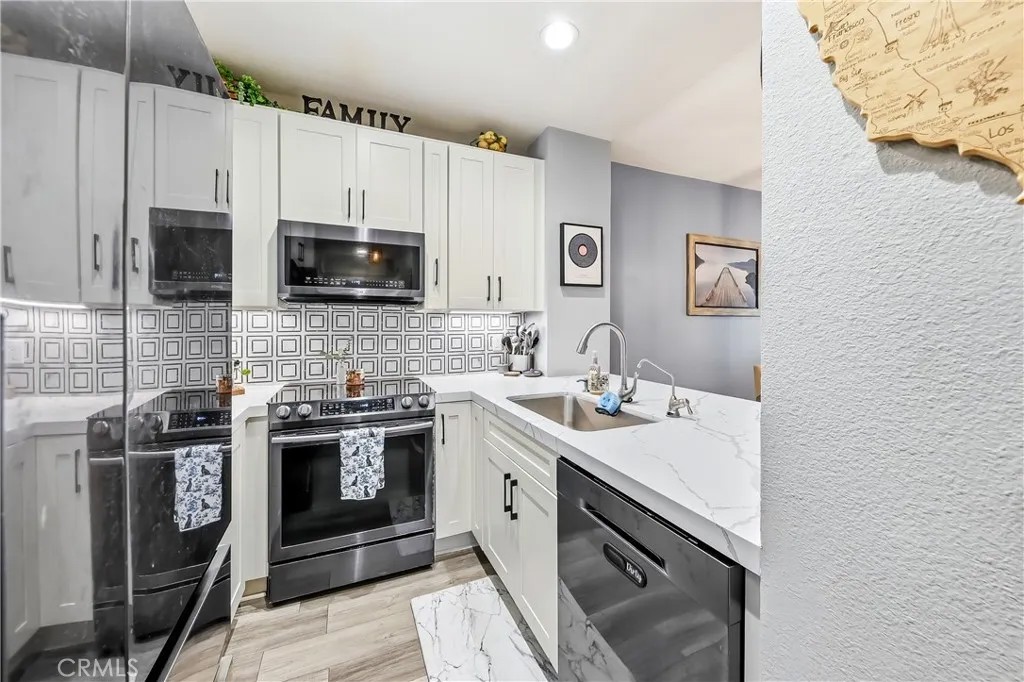 20191 Cape Coral Lane 3-114