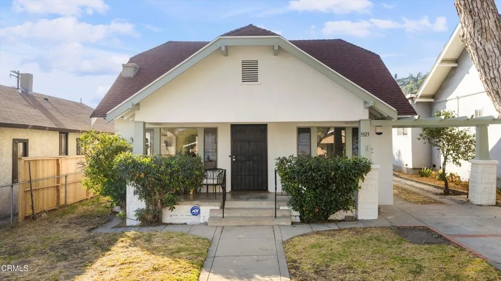 3323 Thorpe Avenue