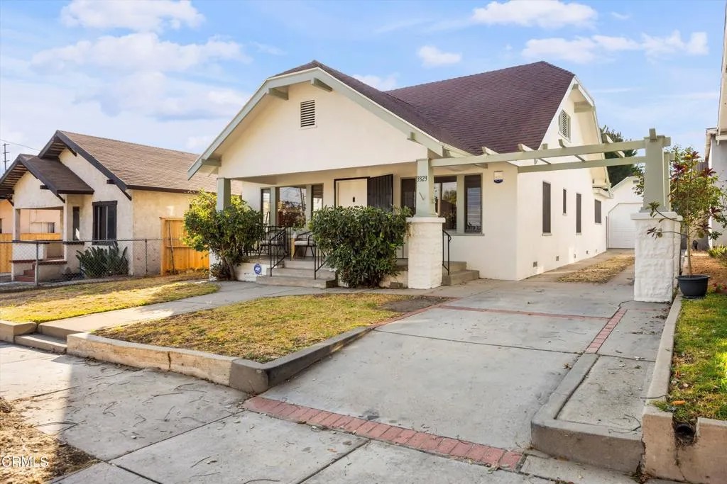 3323 Thorpe Avenue