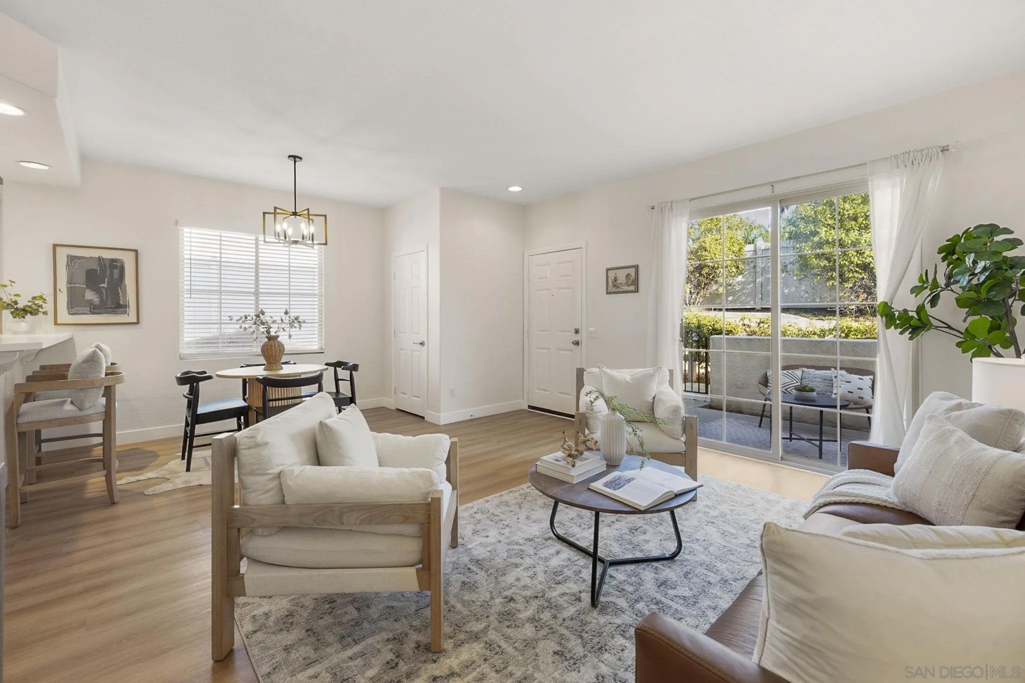 1474 Rancho Rose Way 42