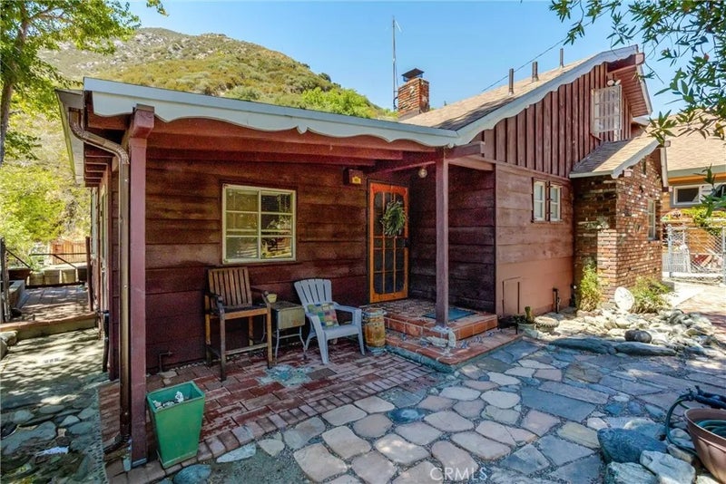 208 Lytle