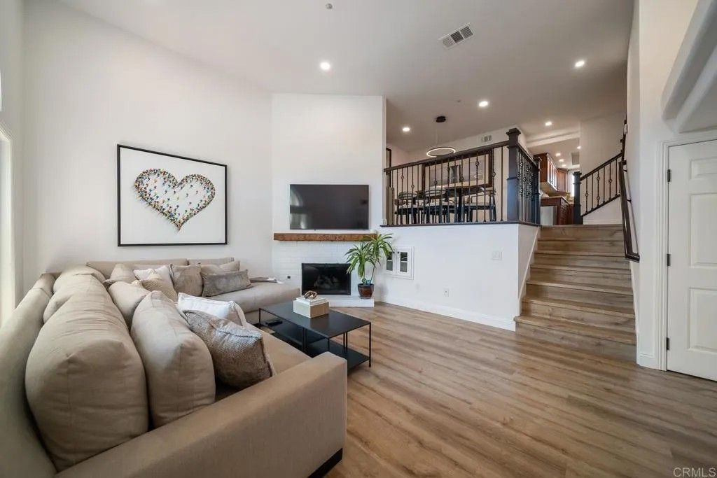 Photo of 241 S Sierra Avenue, Solana Beach, CA 92075 (MLS # NDP2508922)