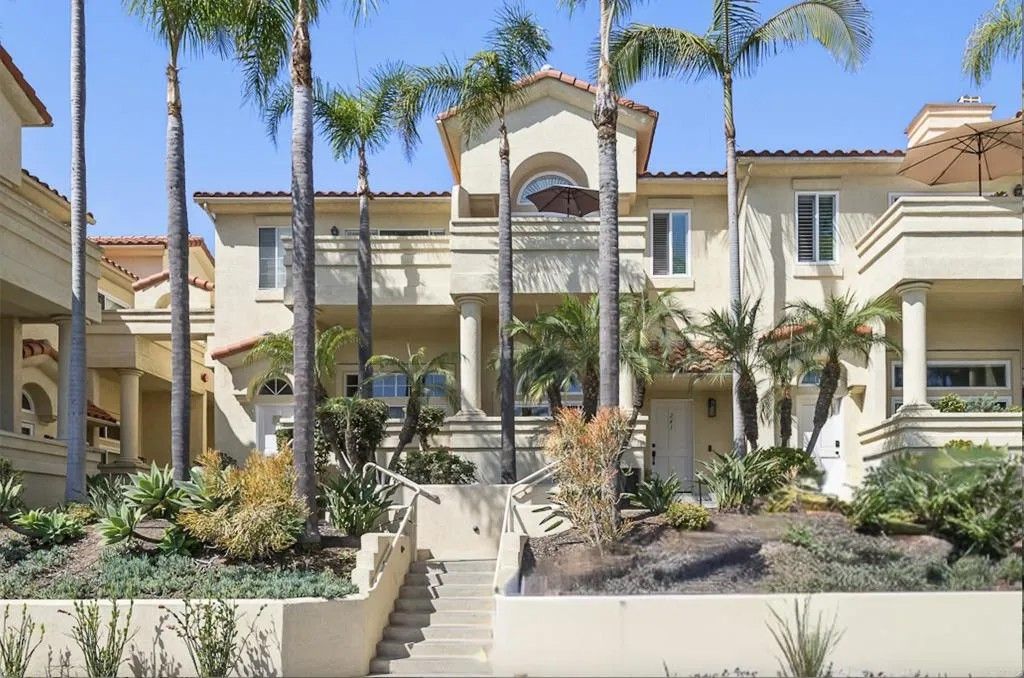 Photo of 241 S Sierra Avenue, Solana Beach, CA 92075 (MLS # NDP2508922)