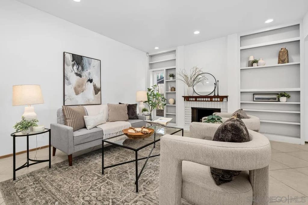 Photo of 647 Windsor Circle, Chula Vista, CA 91910 (MLS # 260021039)