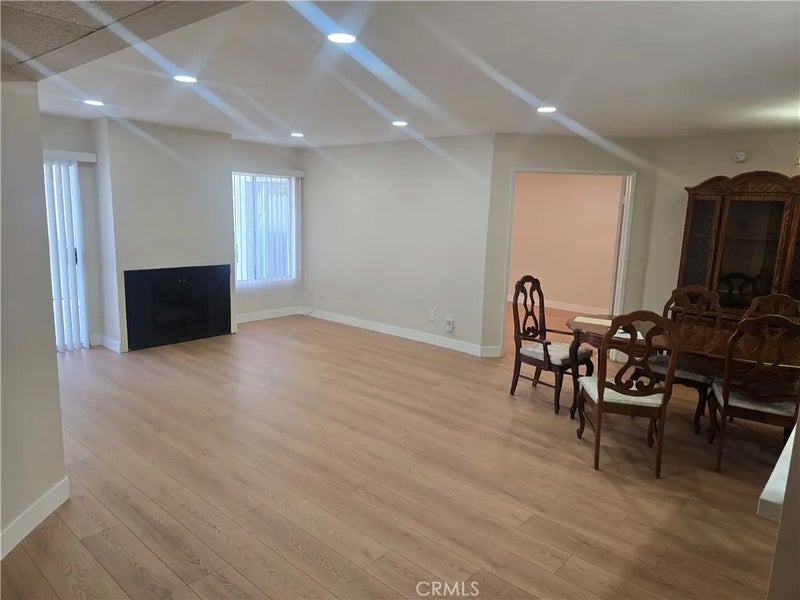 335 N Adams 106