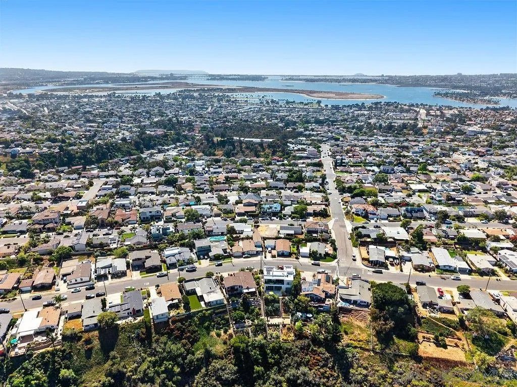 Photo of 2545 Deerpark Dr, San Diego, CA 92110 (MLS # 260008424)