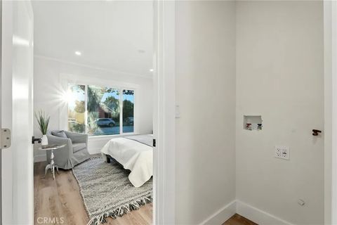 Tiny photo for 4340 2nd Avenue, Los Angeles, CA 90008 (MLS # DW25246763)