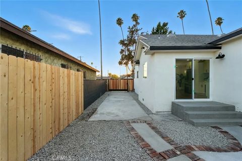 Tiny photo for 4340 2nd Avenue, Los Angeles, CA 90008 (MLS # DW25246763)