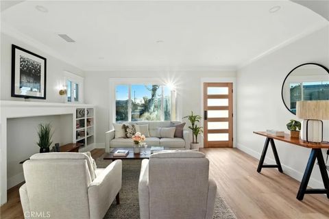 Tiny photo for 4340 2nd Avenue, Los Angeles, CA 90008 (MLS # DW25246763)